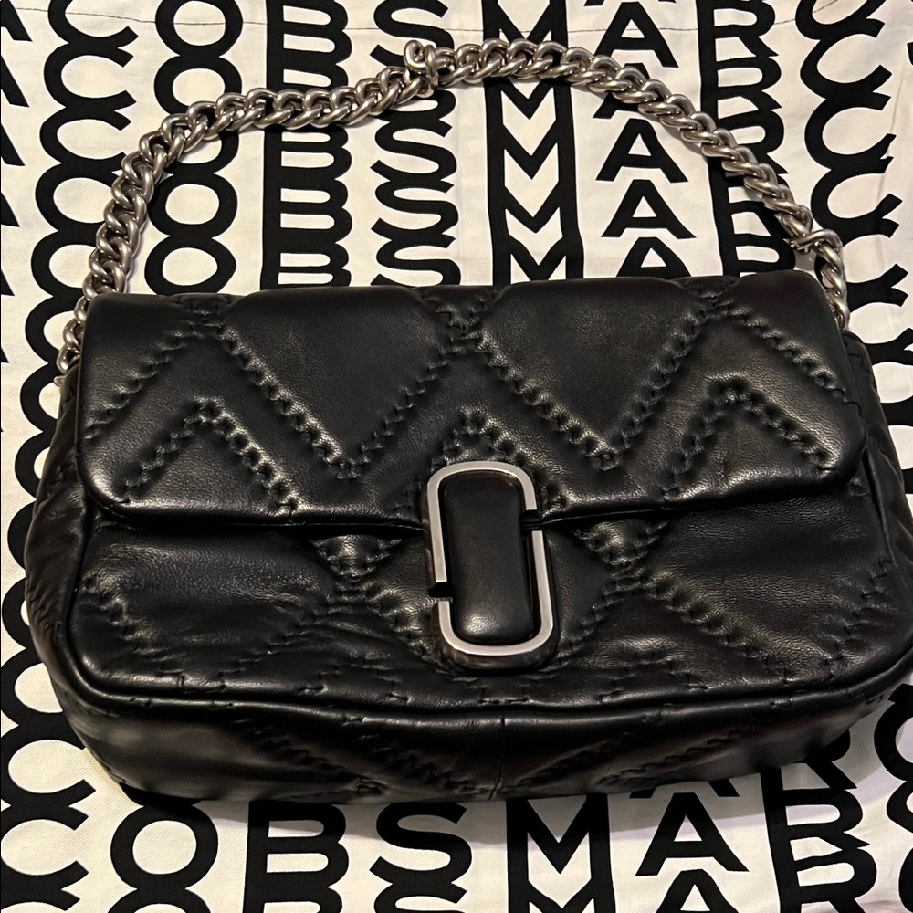NWOT MARC JACOBS BAG W/SILVER CHAIN STRAP💗